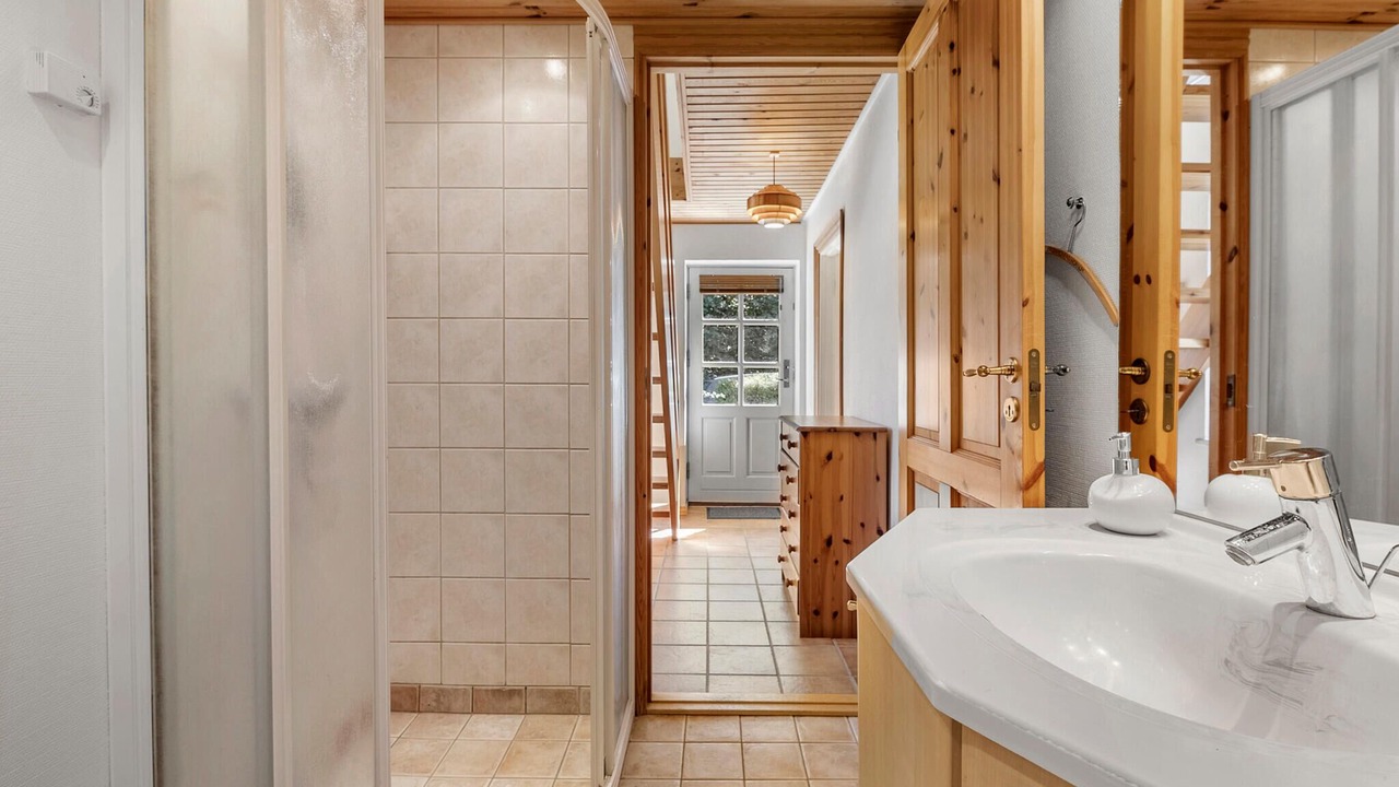 Photo of Bathroom in Farso