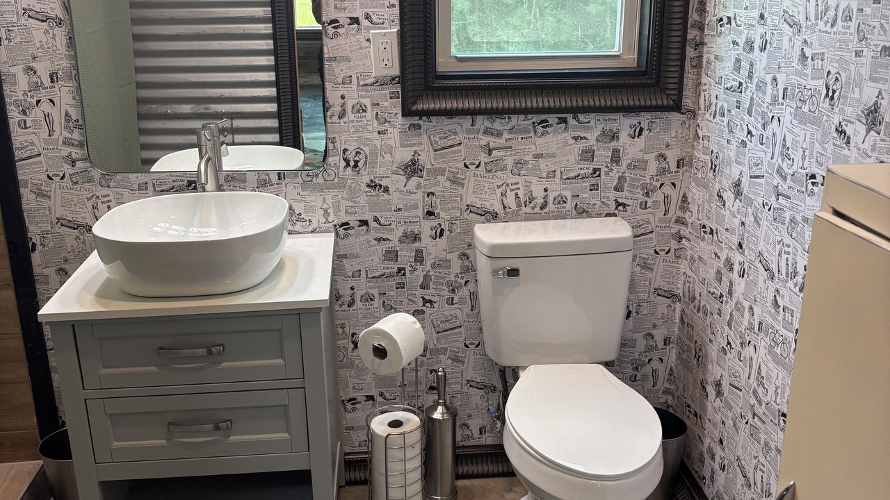 Photo of Bathroom in Navasota