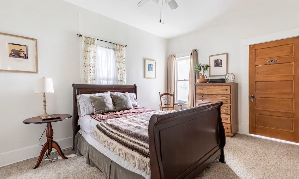 Photo of Bedroom in Mahncke Park