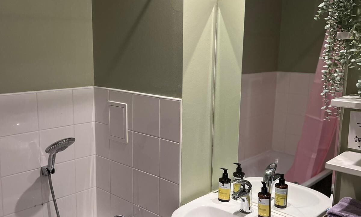 Photo of Bathroom in Kidbrooke with Hornfair