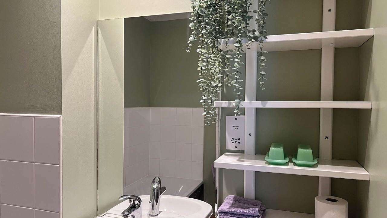 Photo of Bathroom in Kidbrooke with Hornfair