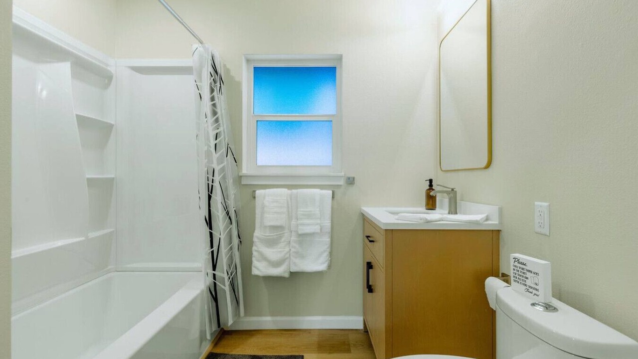 Photo of Bathroom in Lakeland South