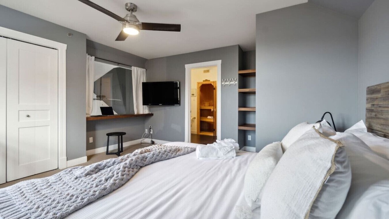 Photo of Bedroom in Tremblant-Les-Eaux