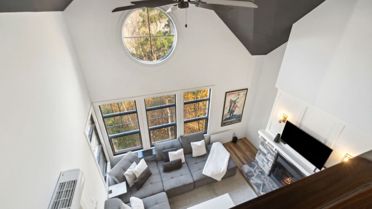 Photo of Livingroom in Tremblant-Les-Eaux