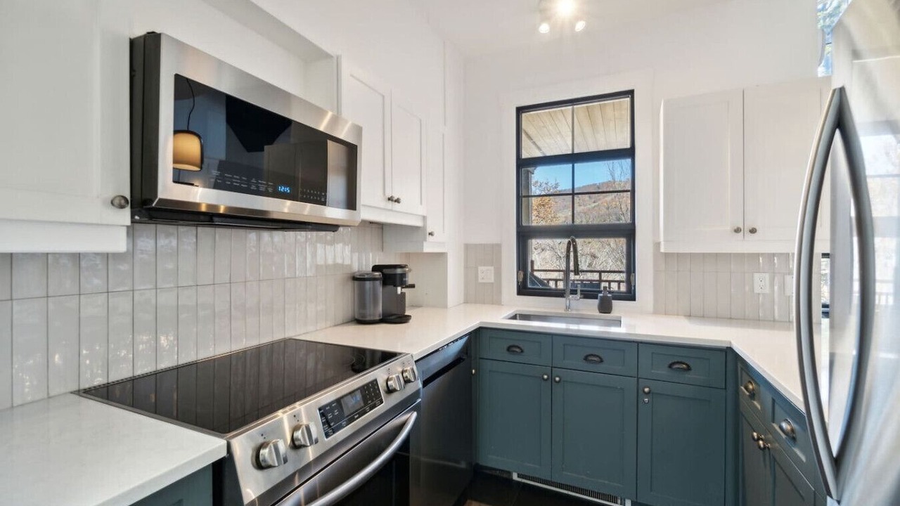 Photo of Kitchen in Tremblant-Les-Eaux