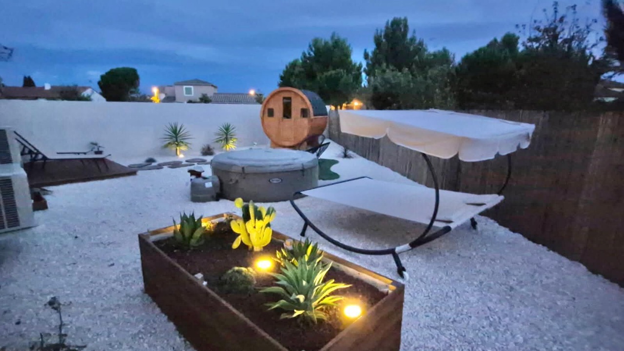 Photo of Patio Balcony in Le Somail