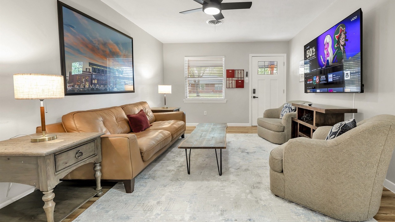 Photo of Livingroom in College Station