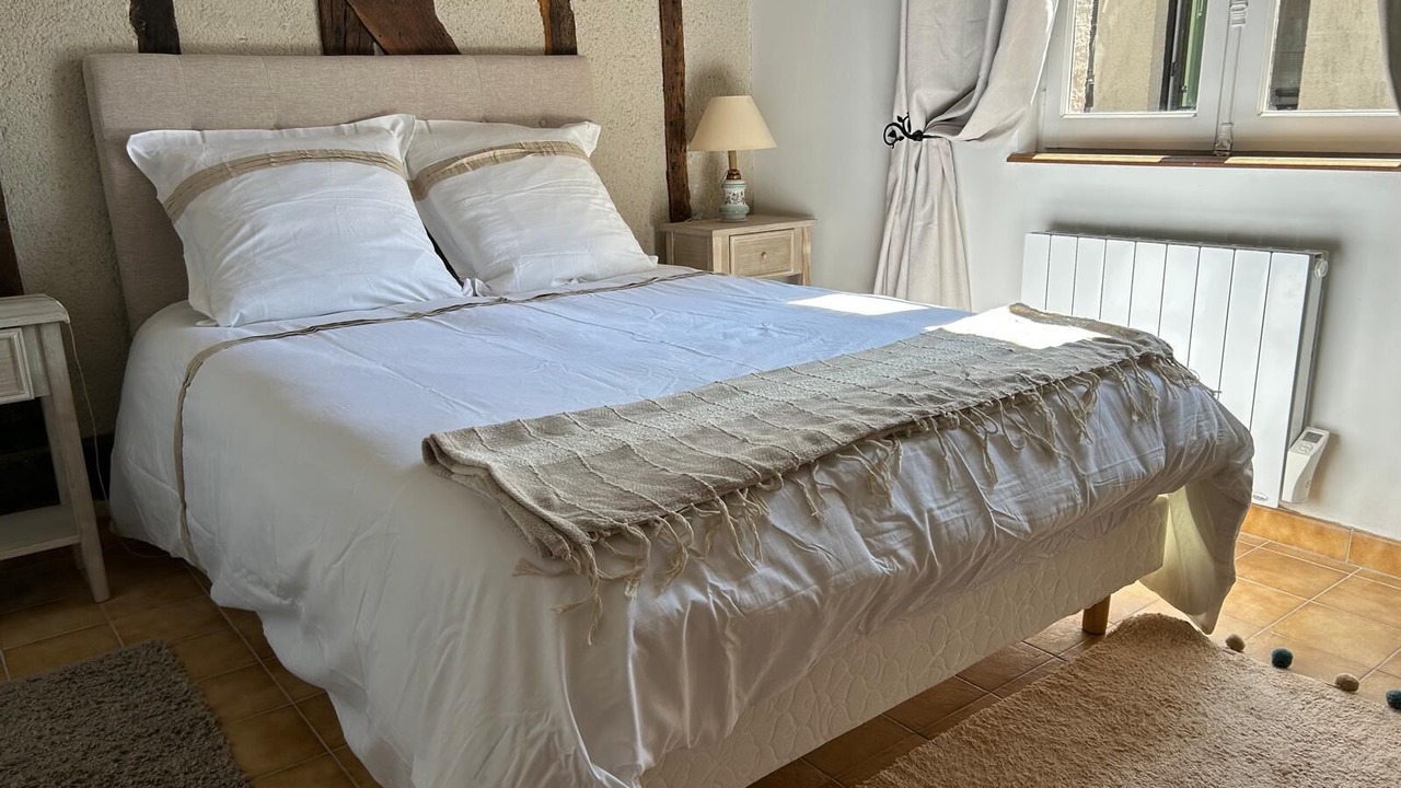 Photo of Bedroom in Cerdon