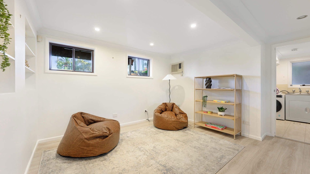 Photo of Others in Tascott