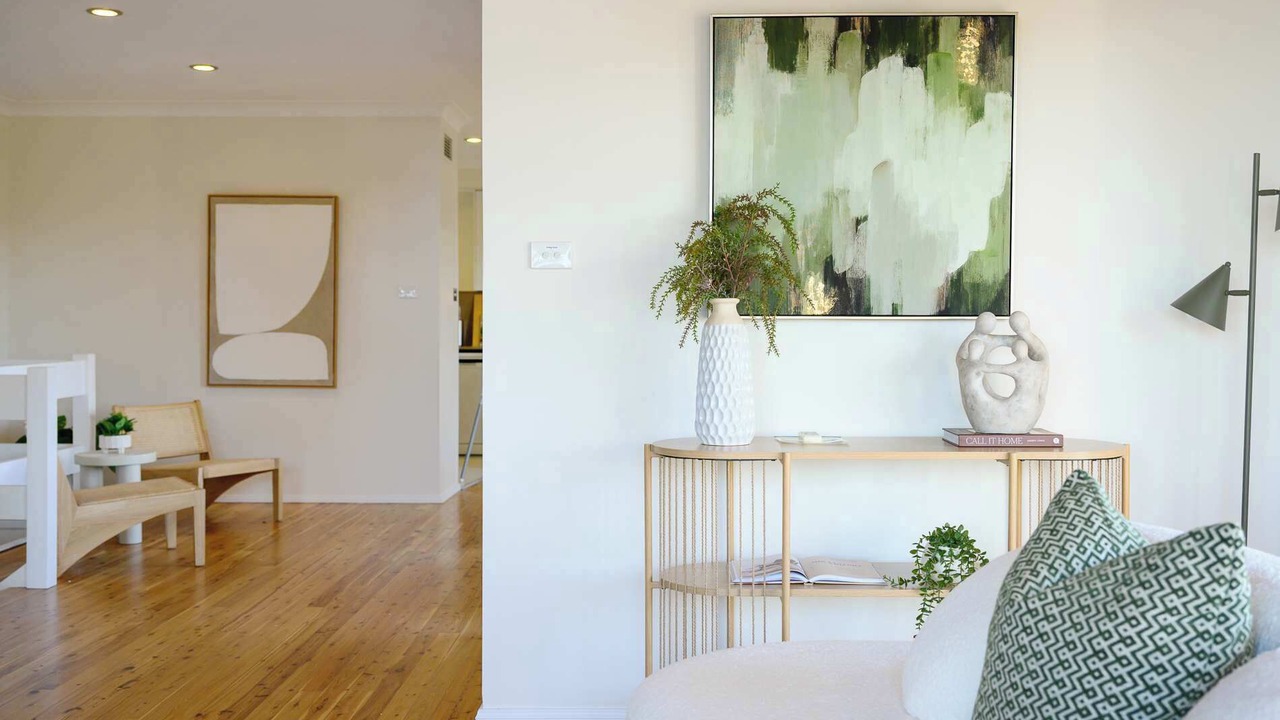 Photo of Livingroom in Tascott