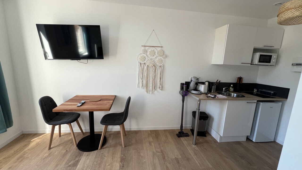 Photo of Others in Lens