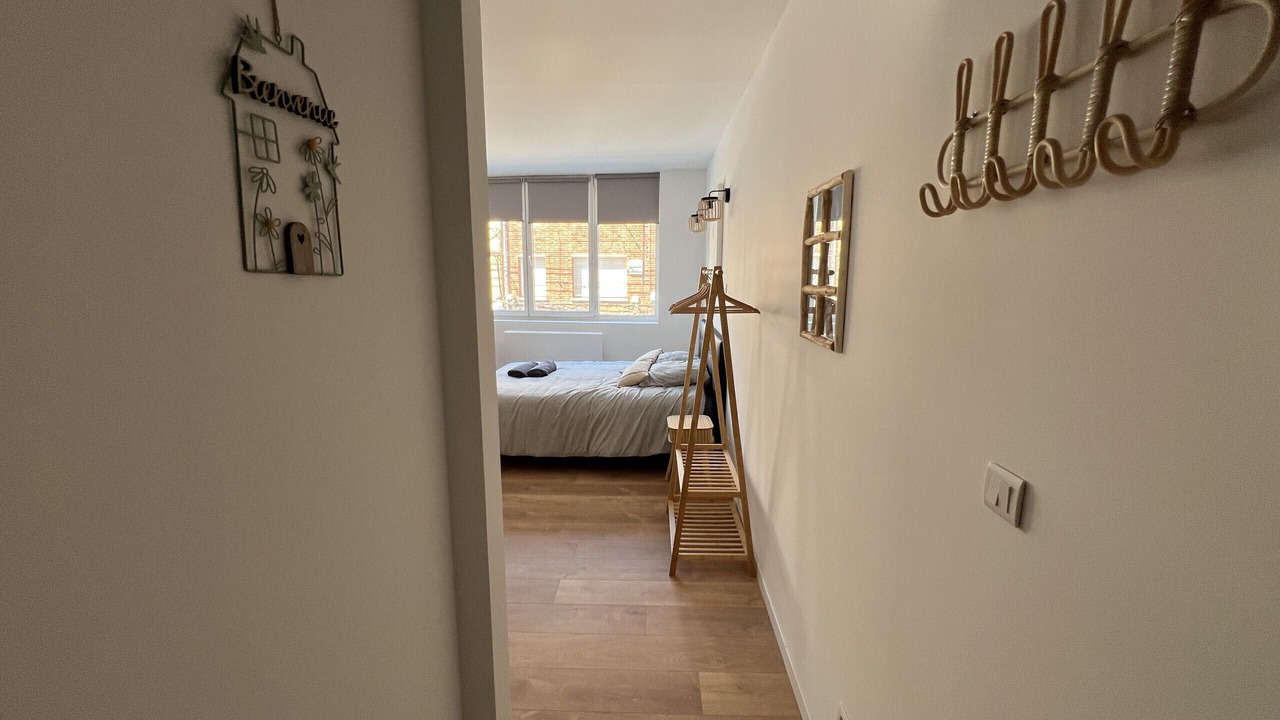 Photo of Bedroom in Lens