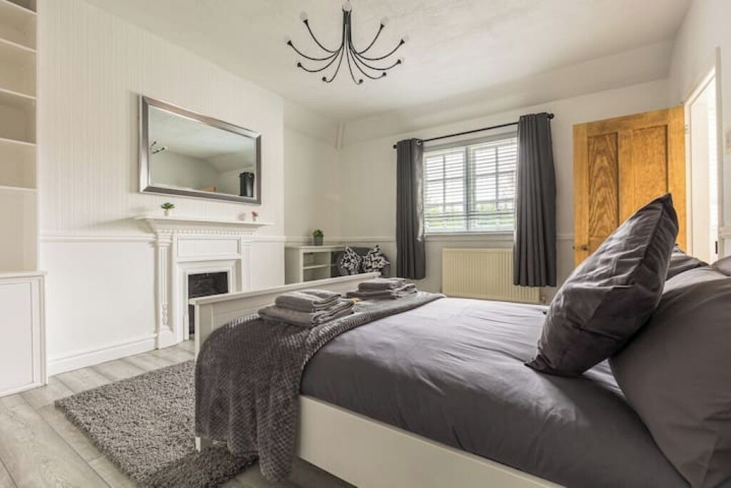 Photo of Bedroom in Syston