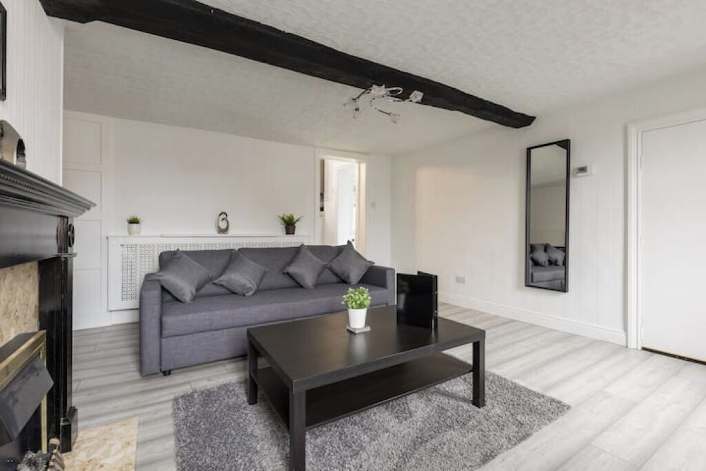 Photo of Livingroom in Syston