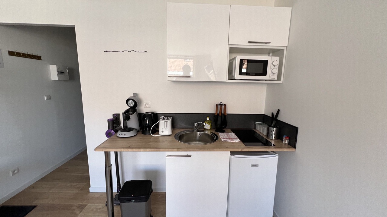 Photo of Kitchen in Lens
