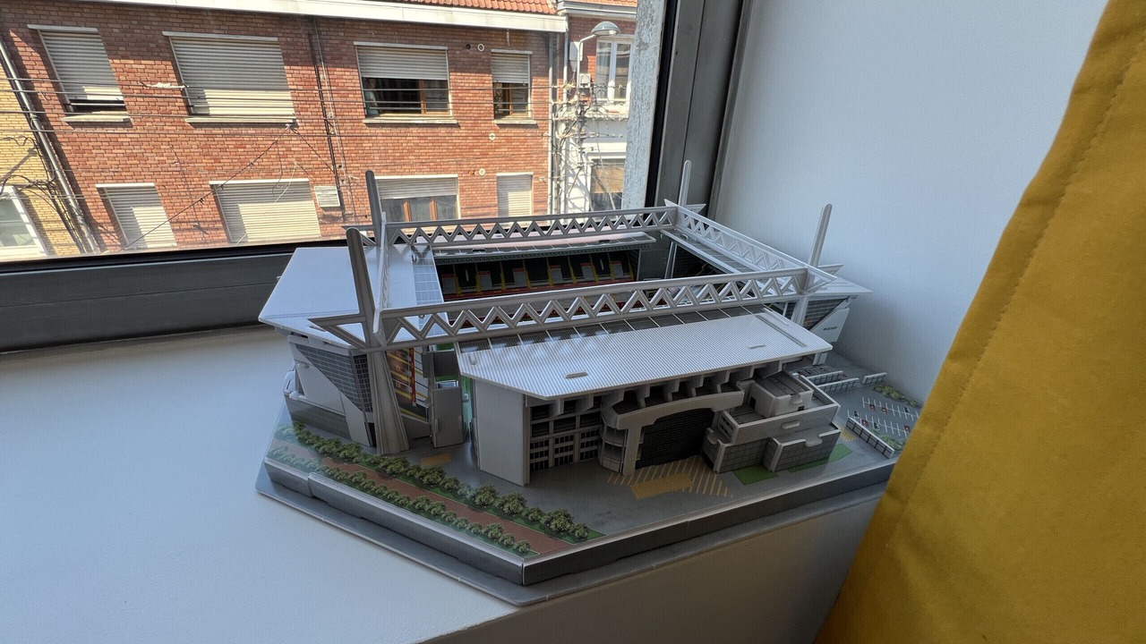 Photo of Others in Lens