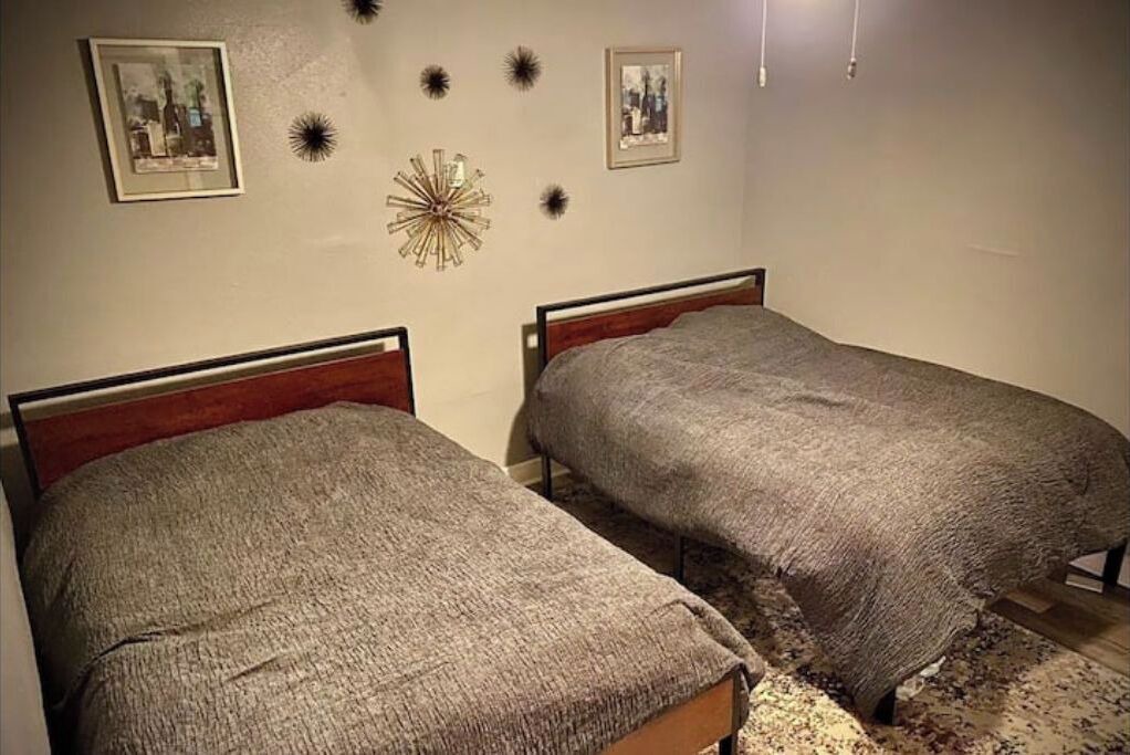 Photo of Bedroom in Bay City