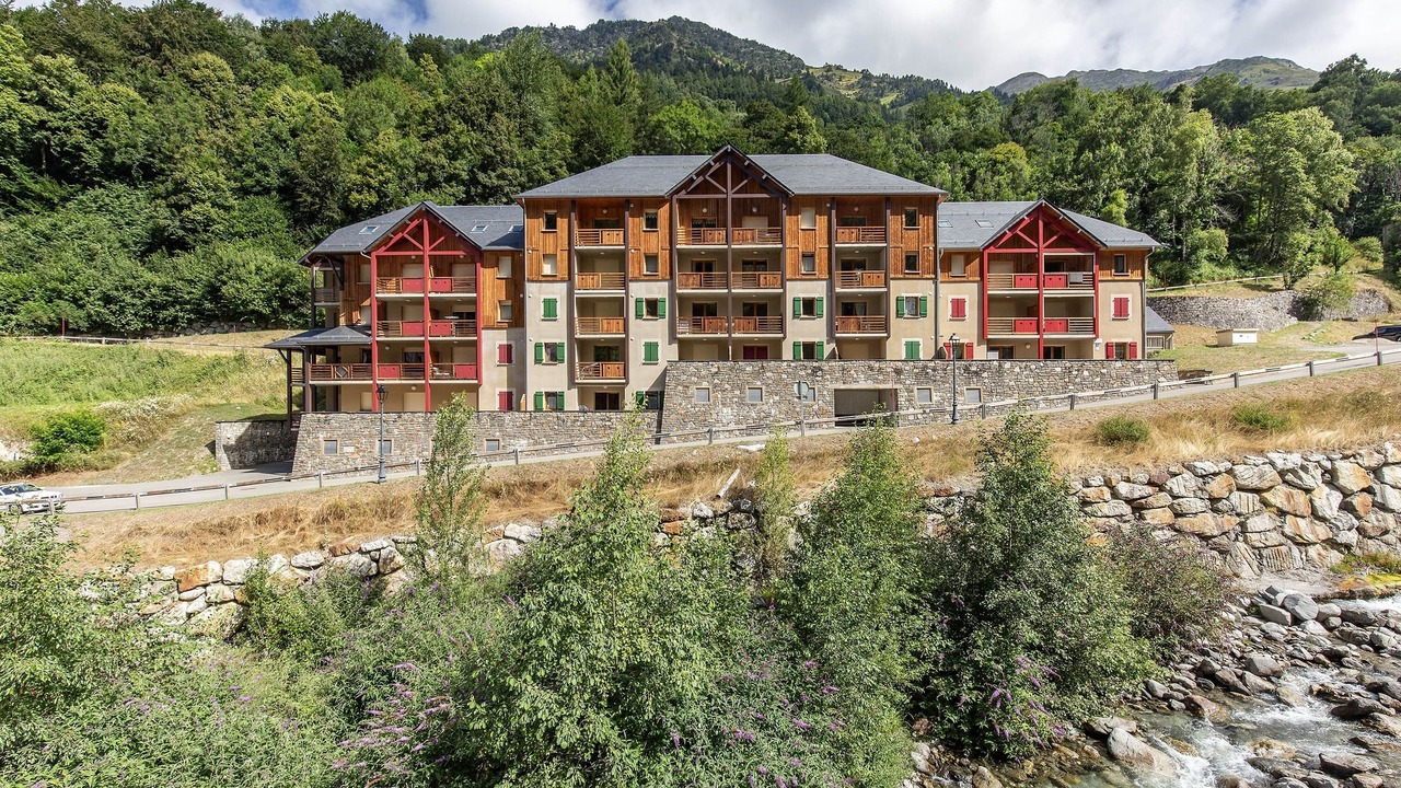 Photo of Outdoor in Sers