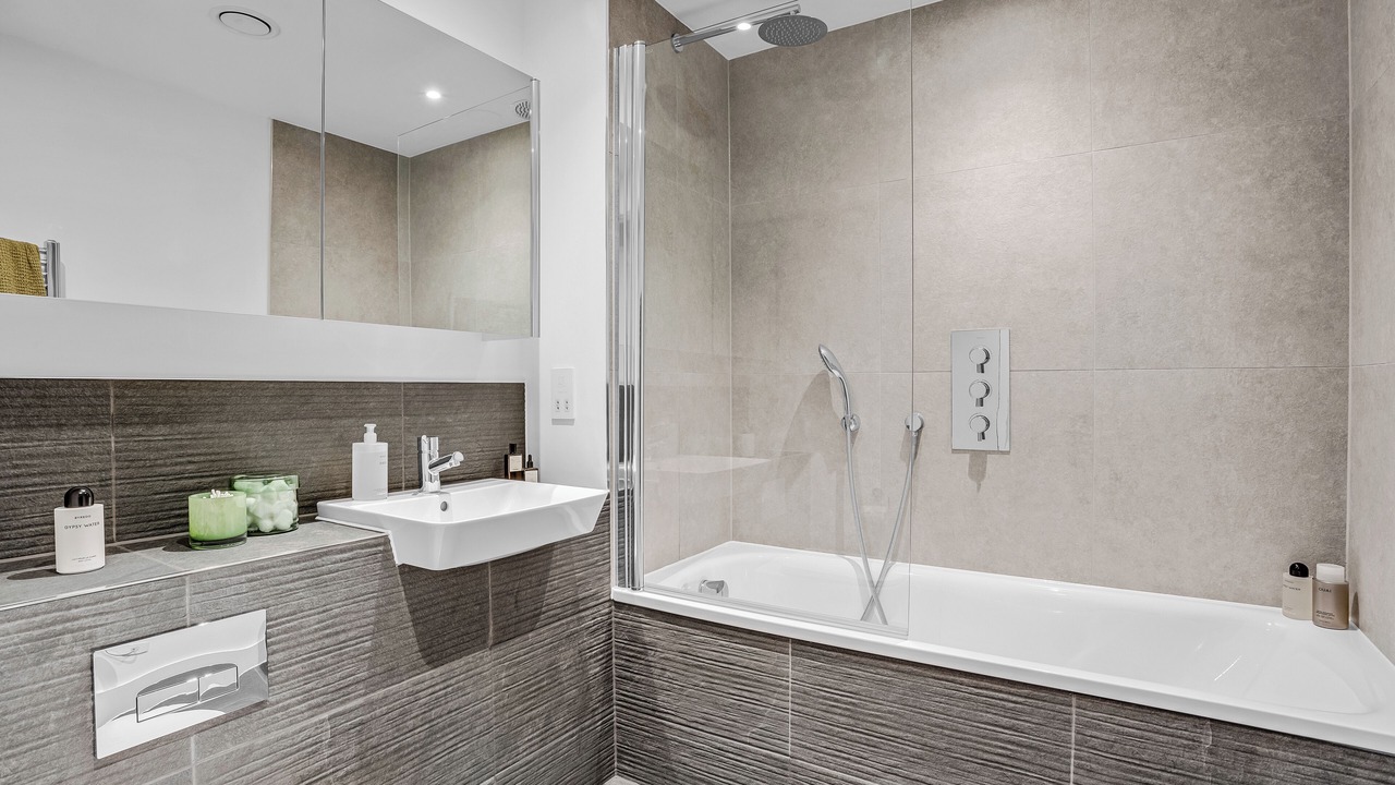 Photo of Bathroom in Bromley North