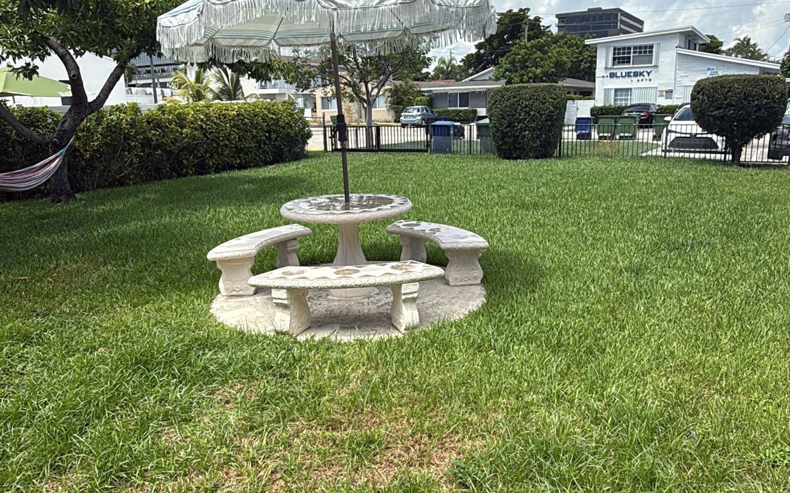 Photo of Outdoor in Hallandale Beach