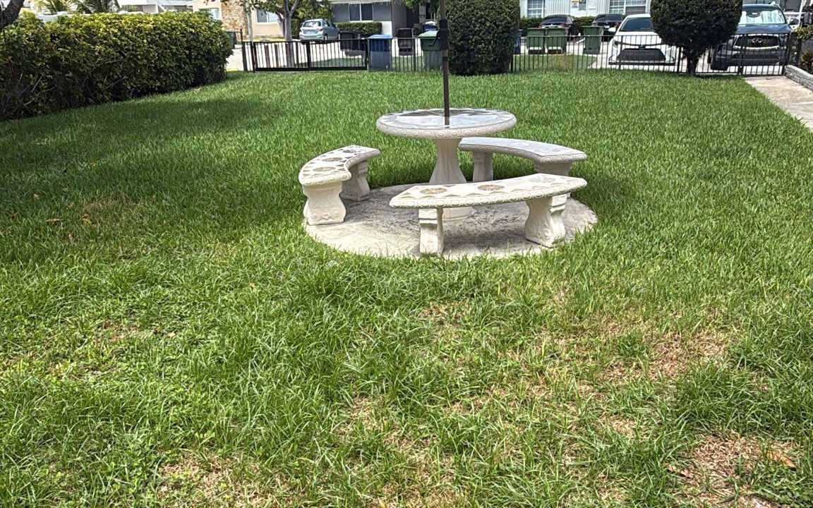Photo of Outdoor in Hallandale Beach