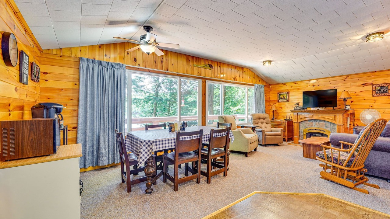 Photo of Livingroom in Inlet