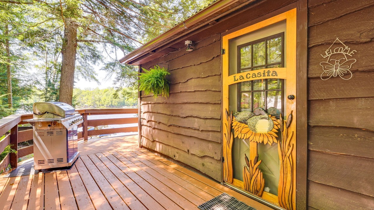 Photo of Patio Balcony in Inlet