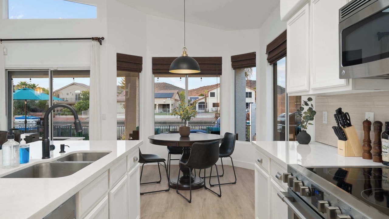 Photo of Kitchen in Arrowhead Lakes
