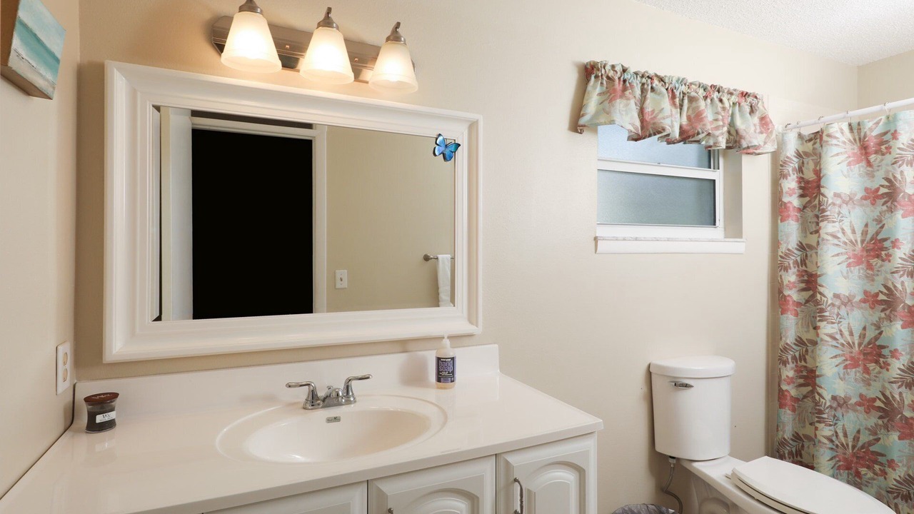 Photo of Bathroom in Harbour Heights