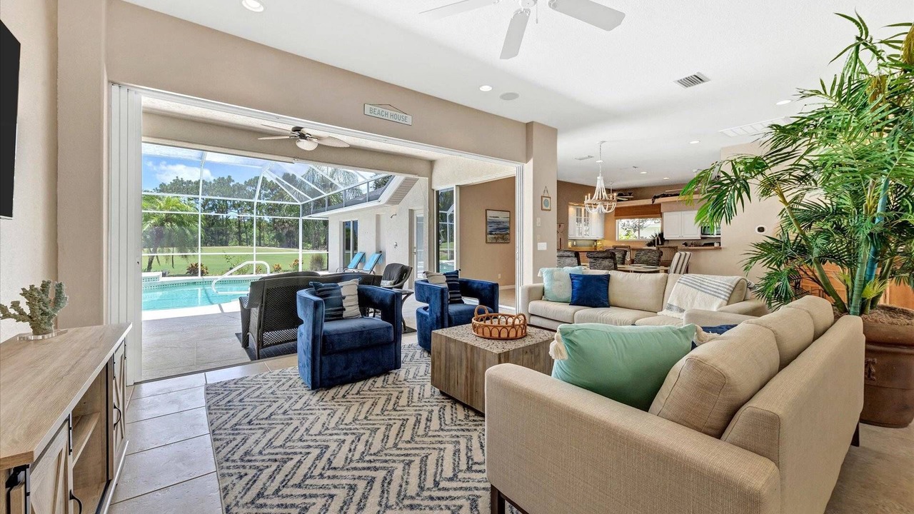 Photo of Livingroom in White Marsh