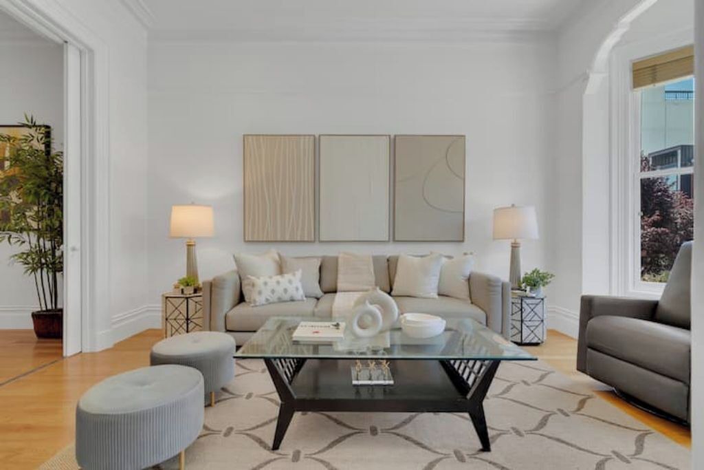 Photo of Livingroom in Lower Pacific Heights