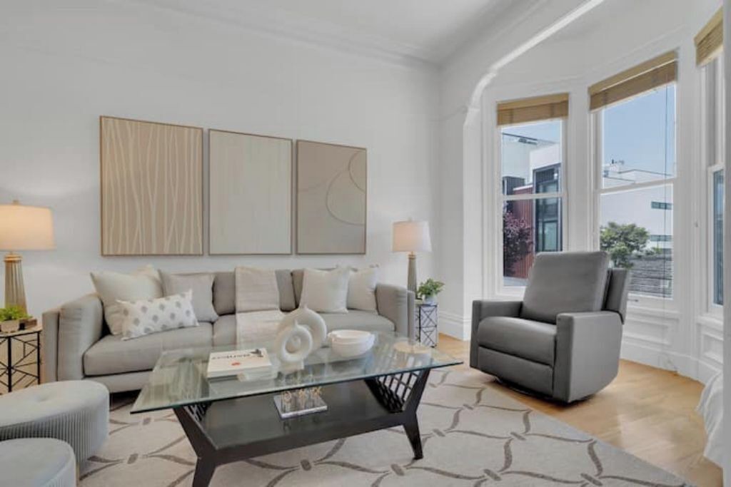 Photo of Livingroom in Lower Pacific Heights
