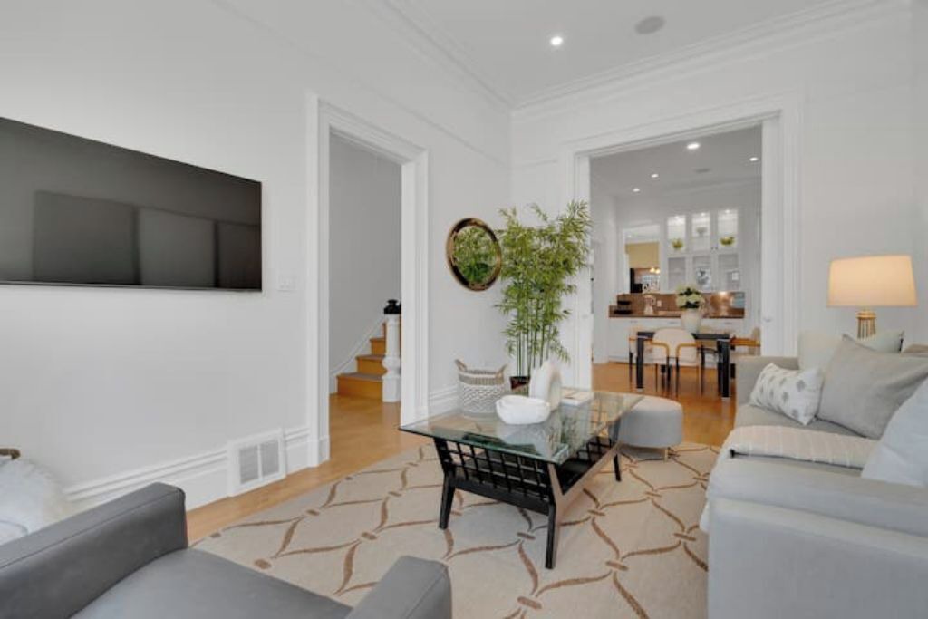 Photo of Livingroom in Lower Pacific Heights