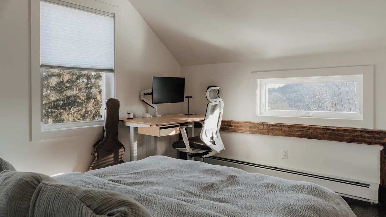 Photo of Bedroom in Town of Delaware