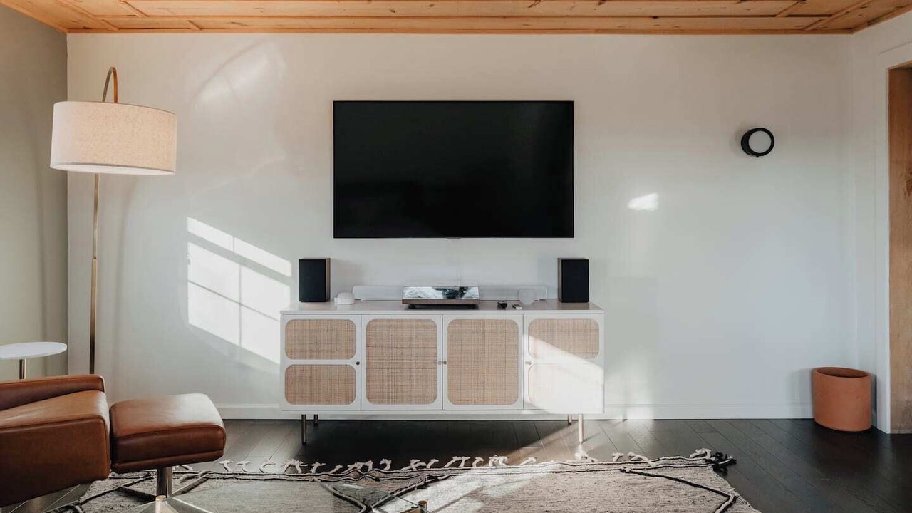 Photo of Livingroom in Town of Delaware