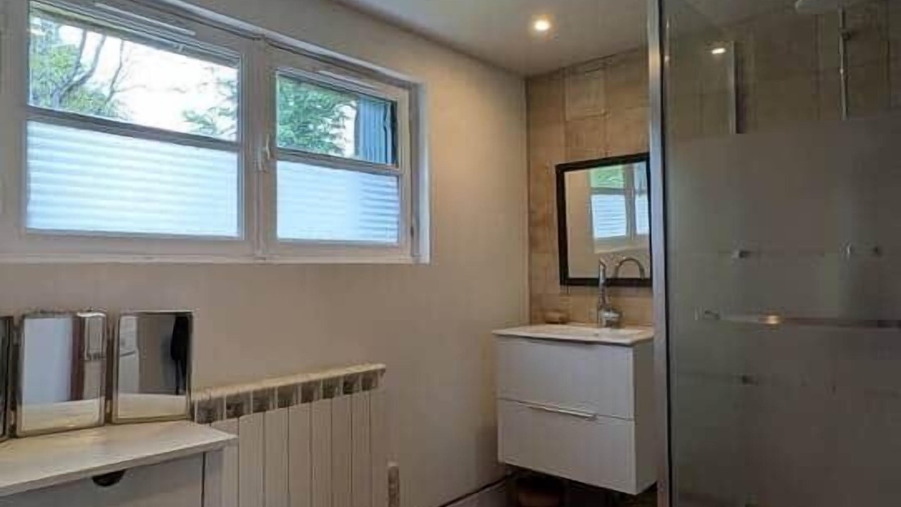 Photo of Bathroom in Morvilliers
