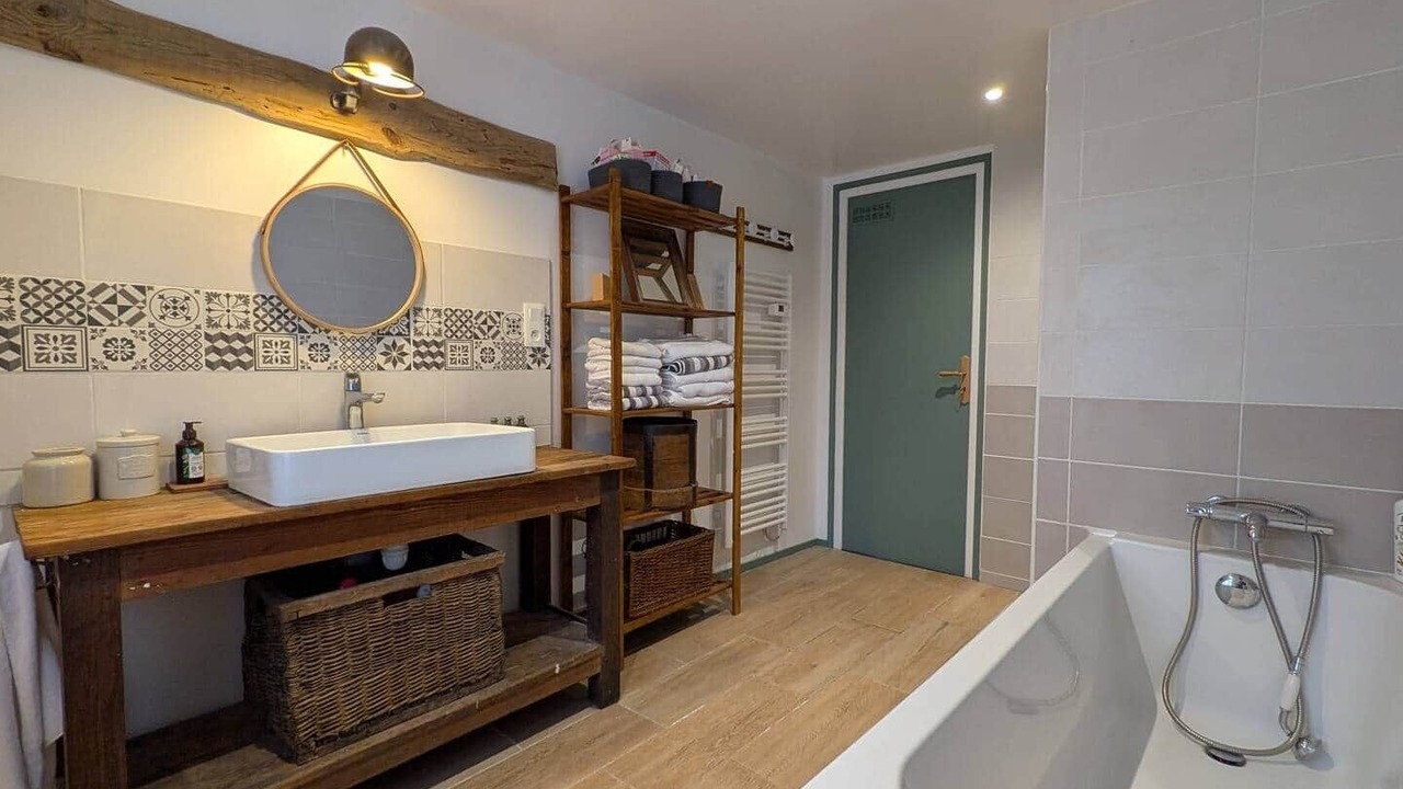 Photo of Bathroom in Morvilliers