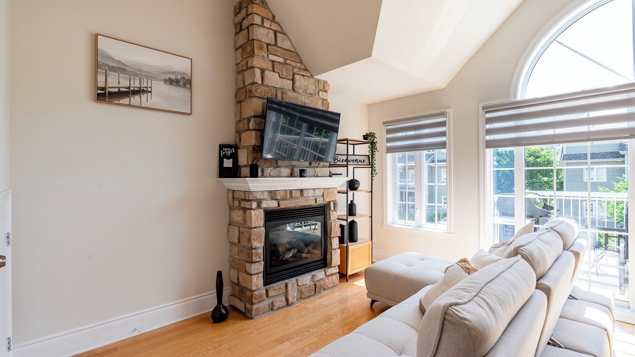 Photo of Livingroom in Saint-Sauveur