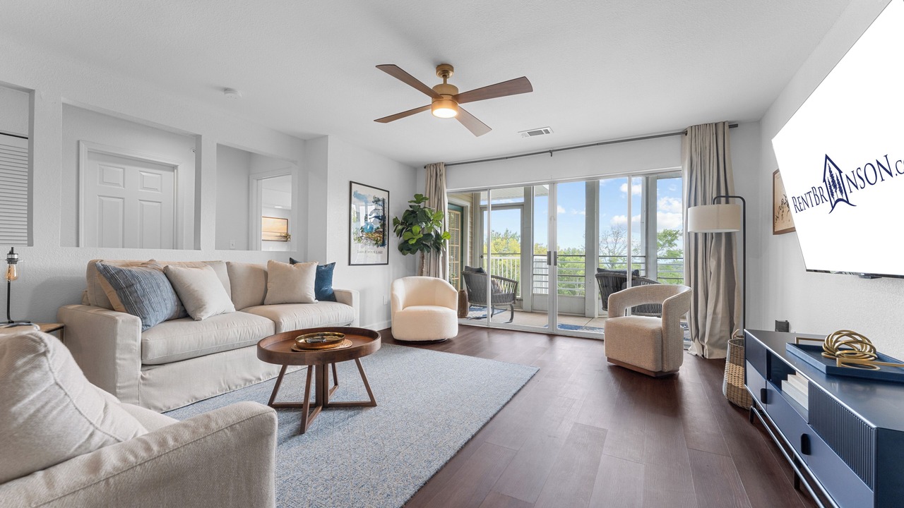 Photo of Livingroom in Kimberling City