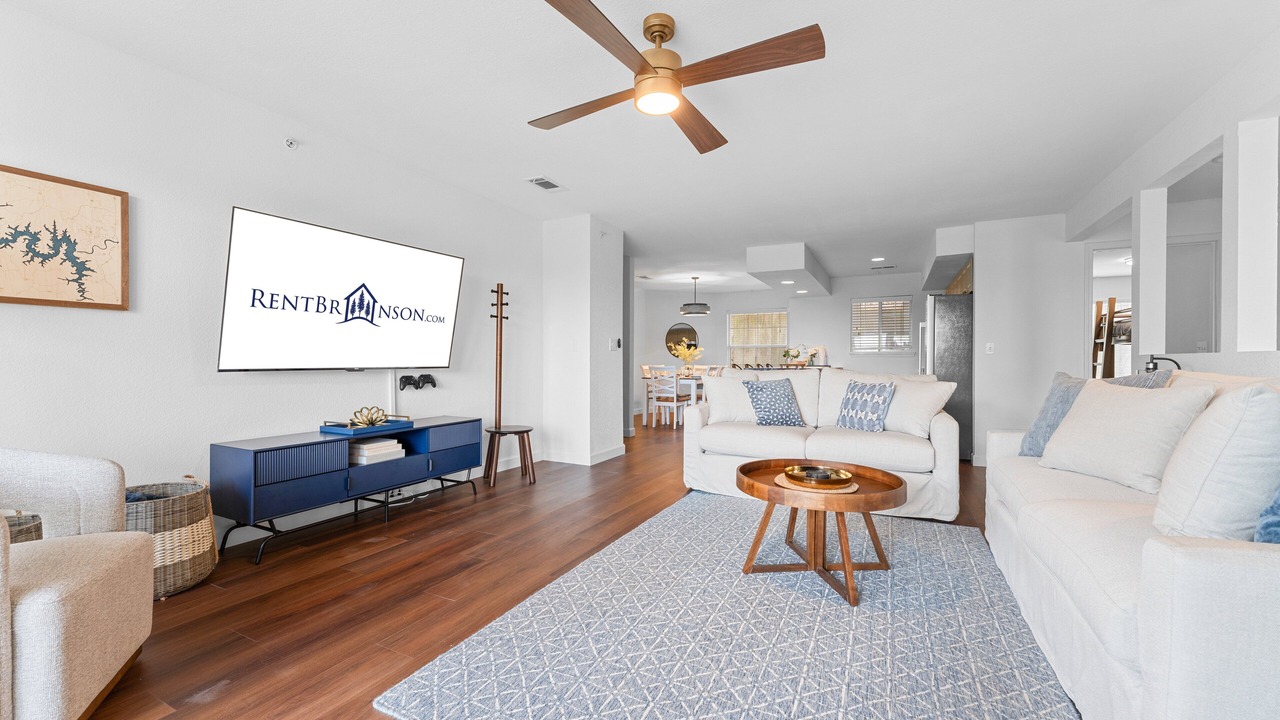 Photo of Livingroom in Kimberling City