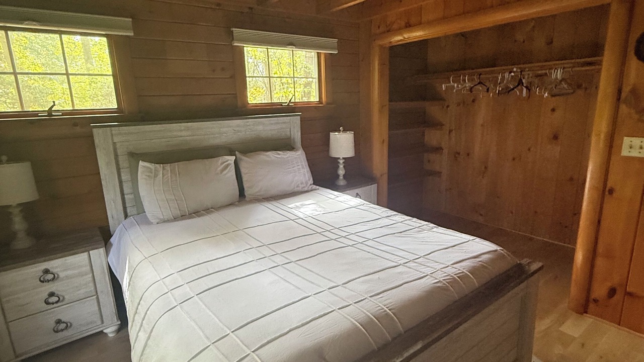 Photo of Bedroom in Bethel