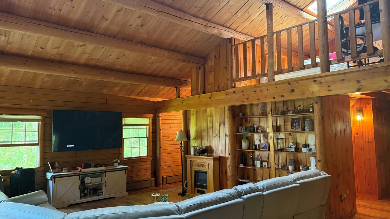 Photo of Livingroom in Bethel