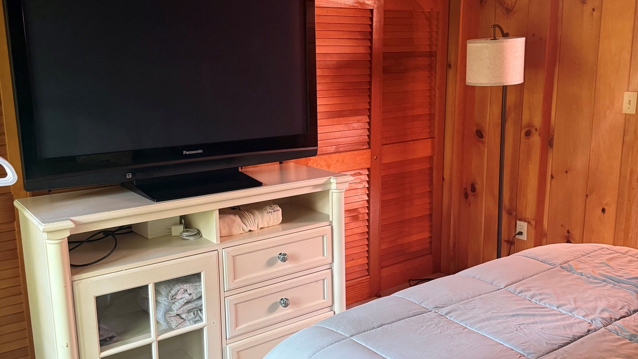 Photo of Bedroom in Bethel