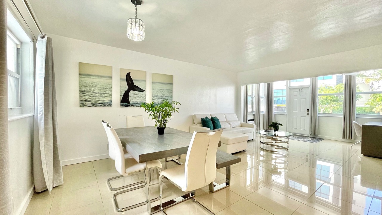 Photo of Others in Dolphin Isles