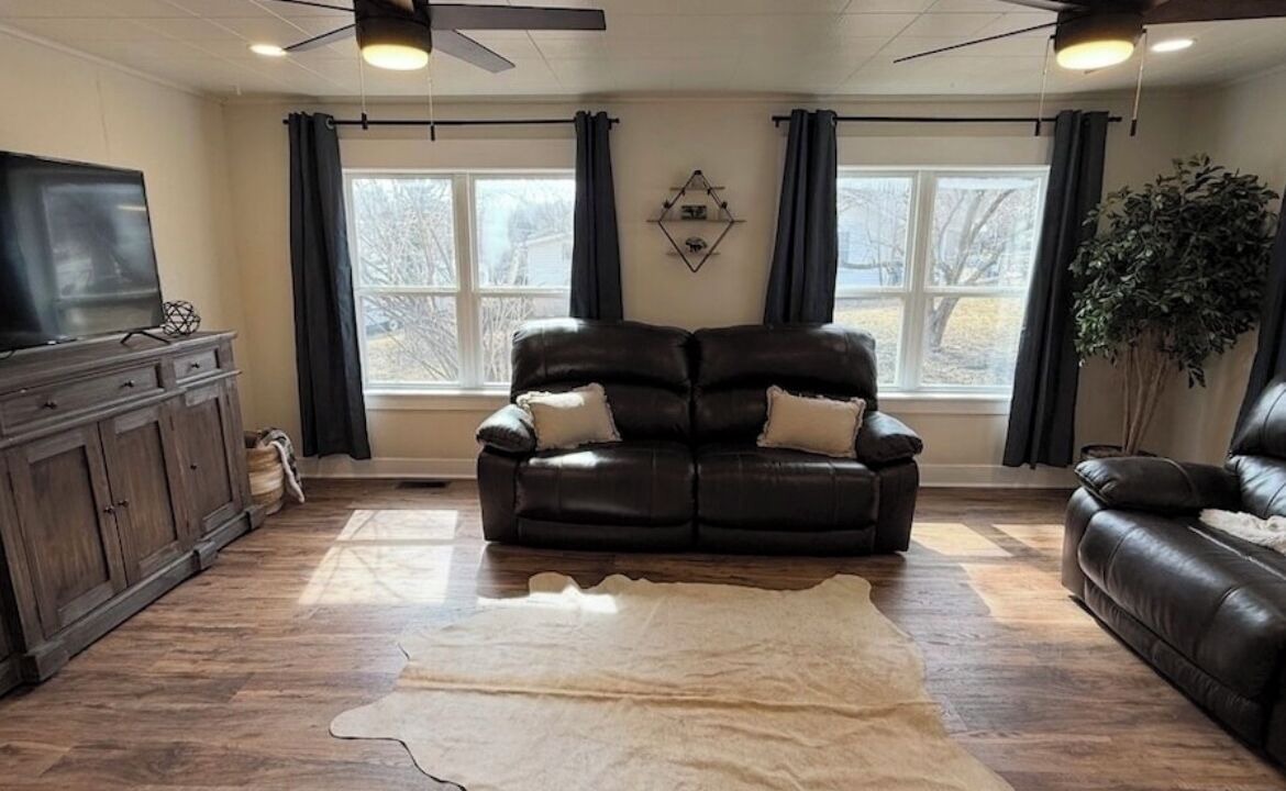 Photo of Livingroom in Eminence