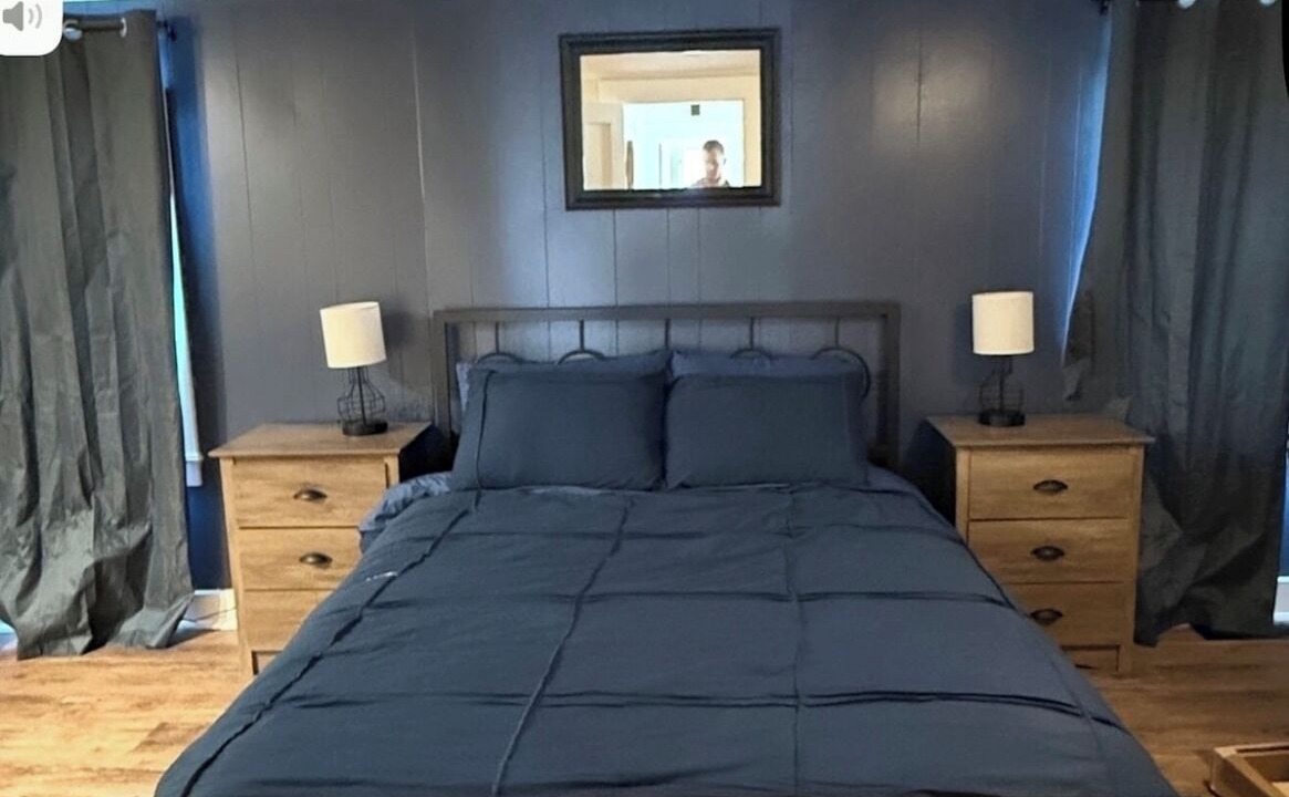 Photo of Bedroom in Eminence