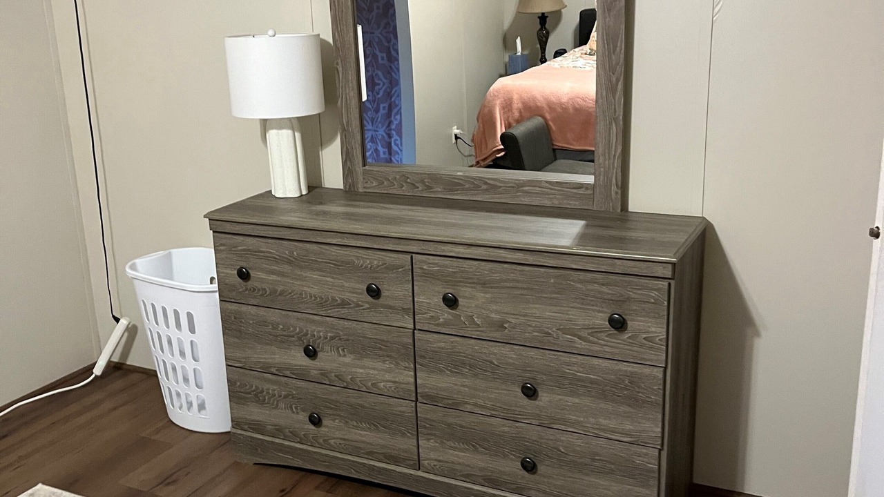 Photo of Bedroom in Pointblank