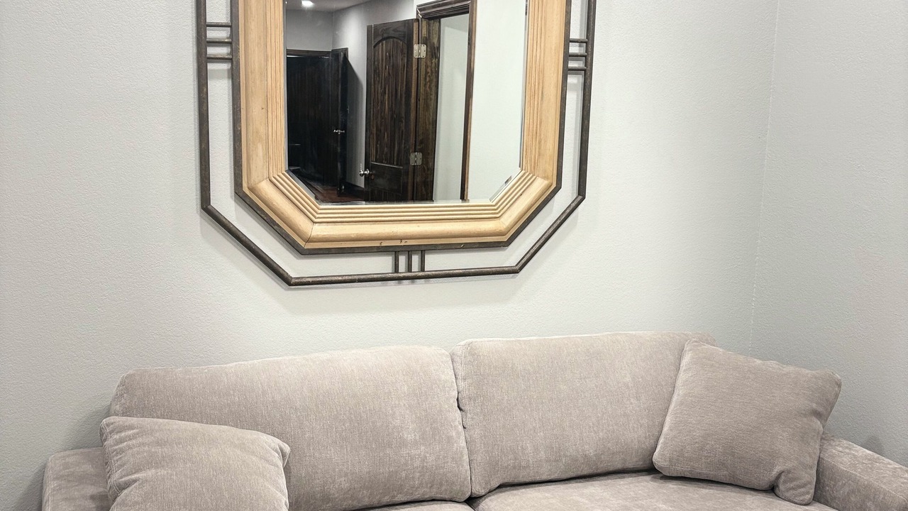 Photo of Livingroom in Vernon