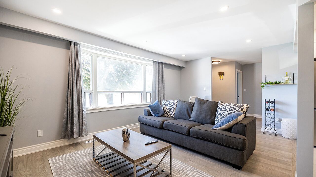 Photo of Livingroom in Lakeview