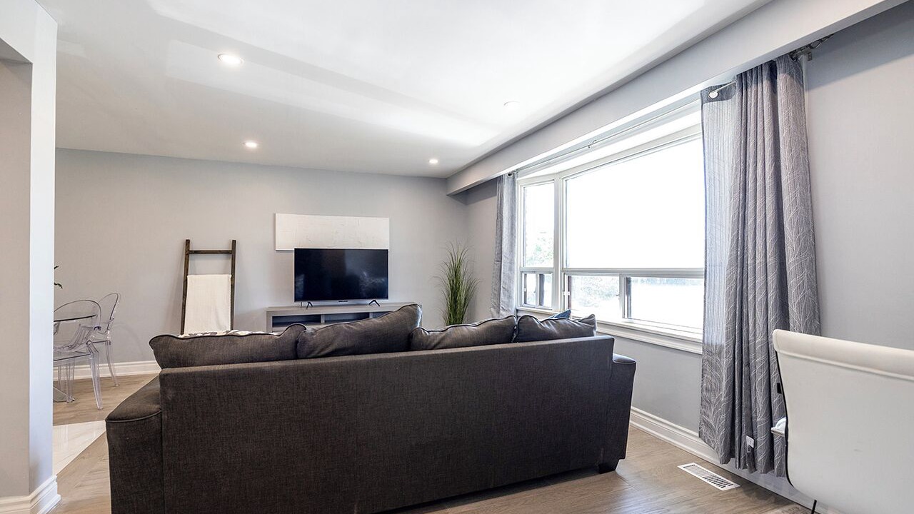 Photo of Livingroom in Lakeview